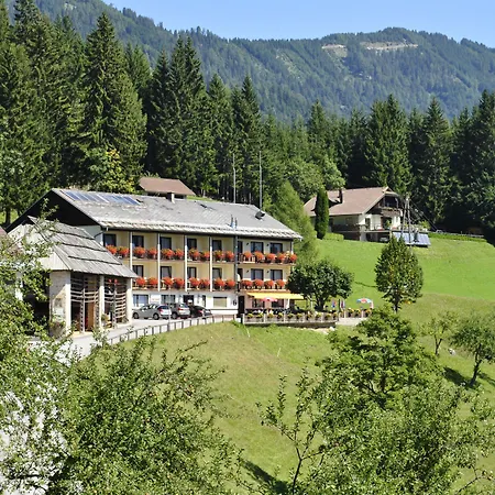 Alojamento de Acomodação e Pequeno-almoço Lausegger