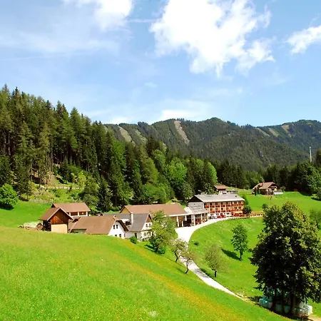 Lausegger 3* Ferlach