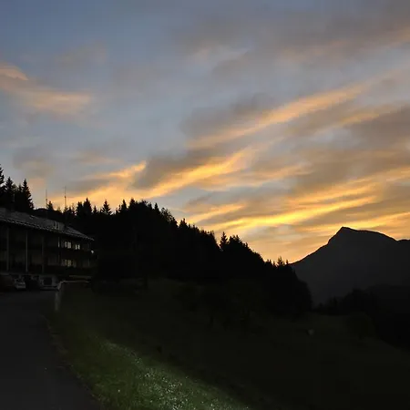 Lausegger Bed & Breakfast 3*