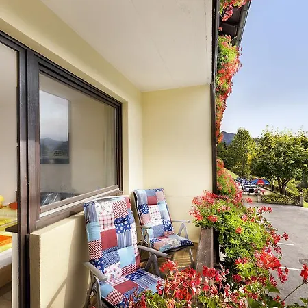 Lausegger Bed & Breakfast 3*