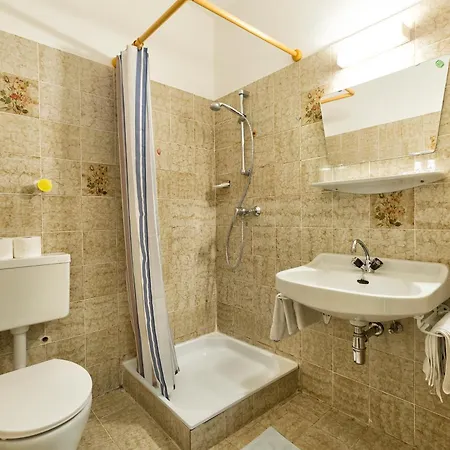 Lausegger Bed & Breakfast Ferlach